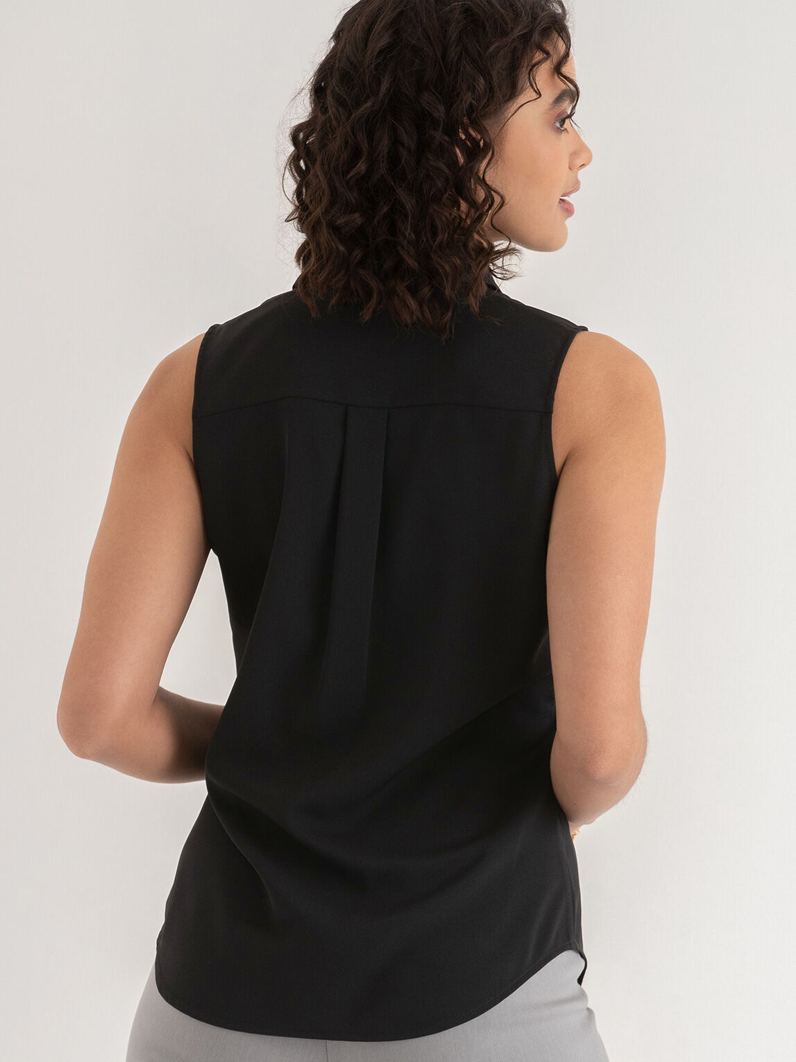 Black sleeveless collared shirt shop