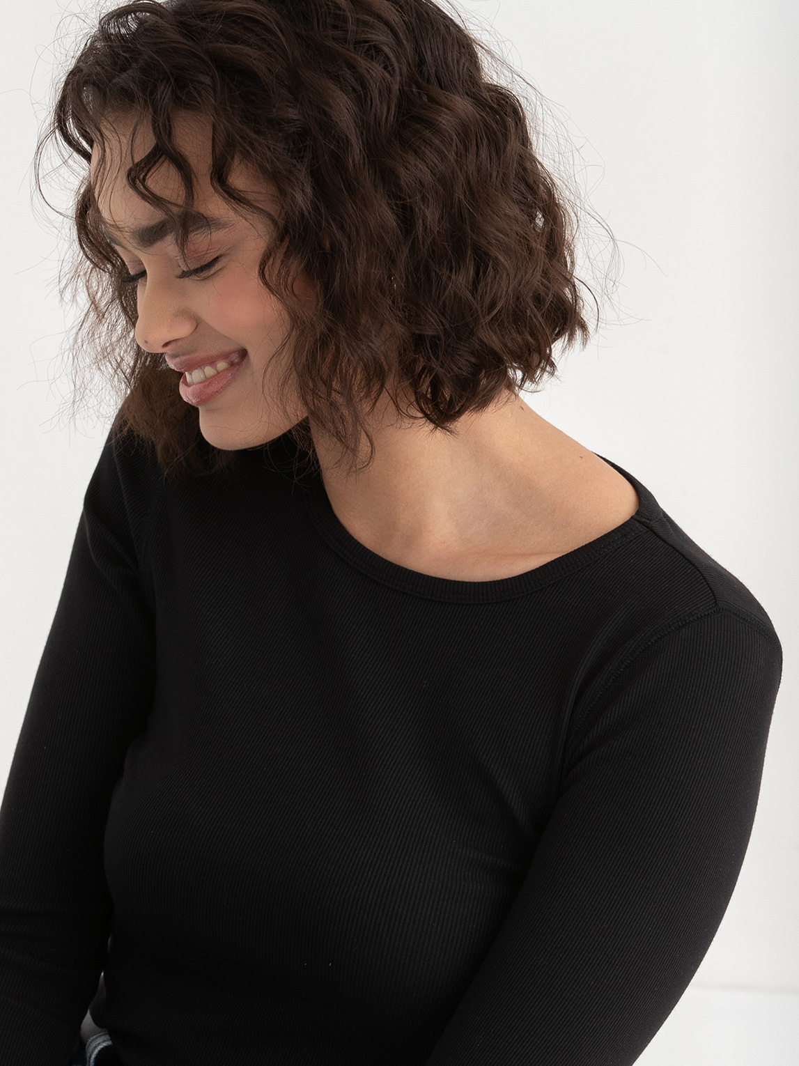 Long Sleeve Ribbed Crewneck Top