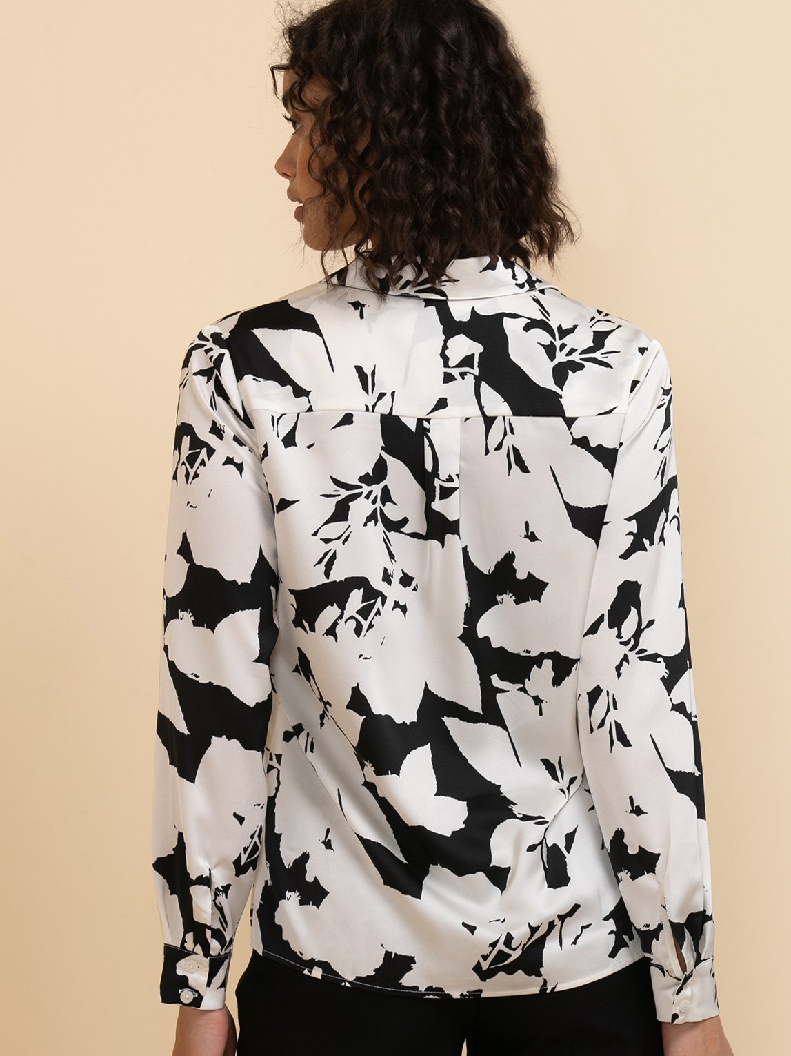 Long Sleeve Collared Black & White Blouse