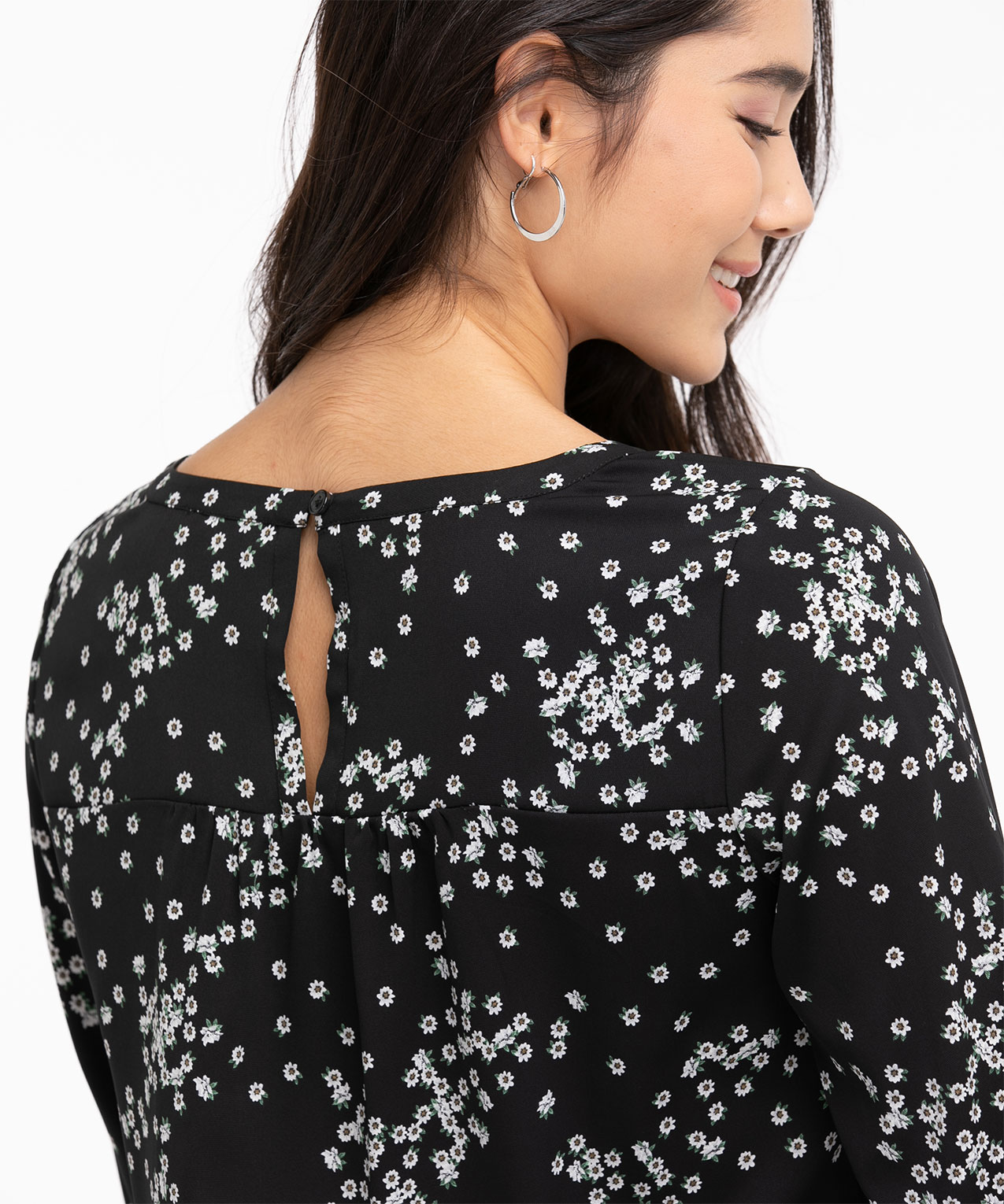 Voluminous Sleeve Scoop Neck Blouse