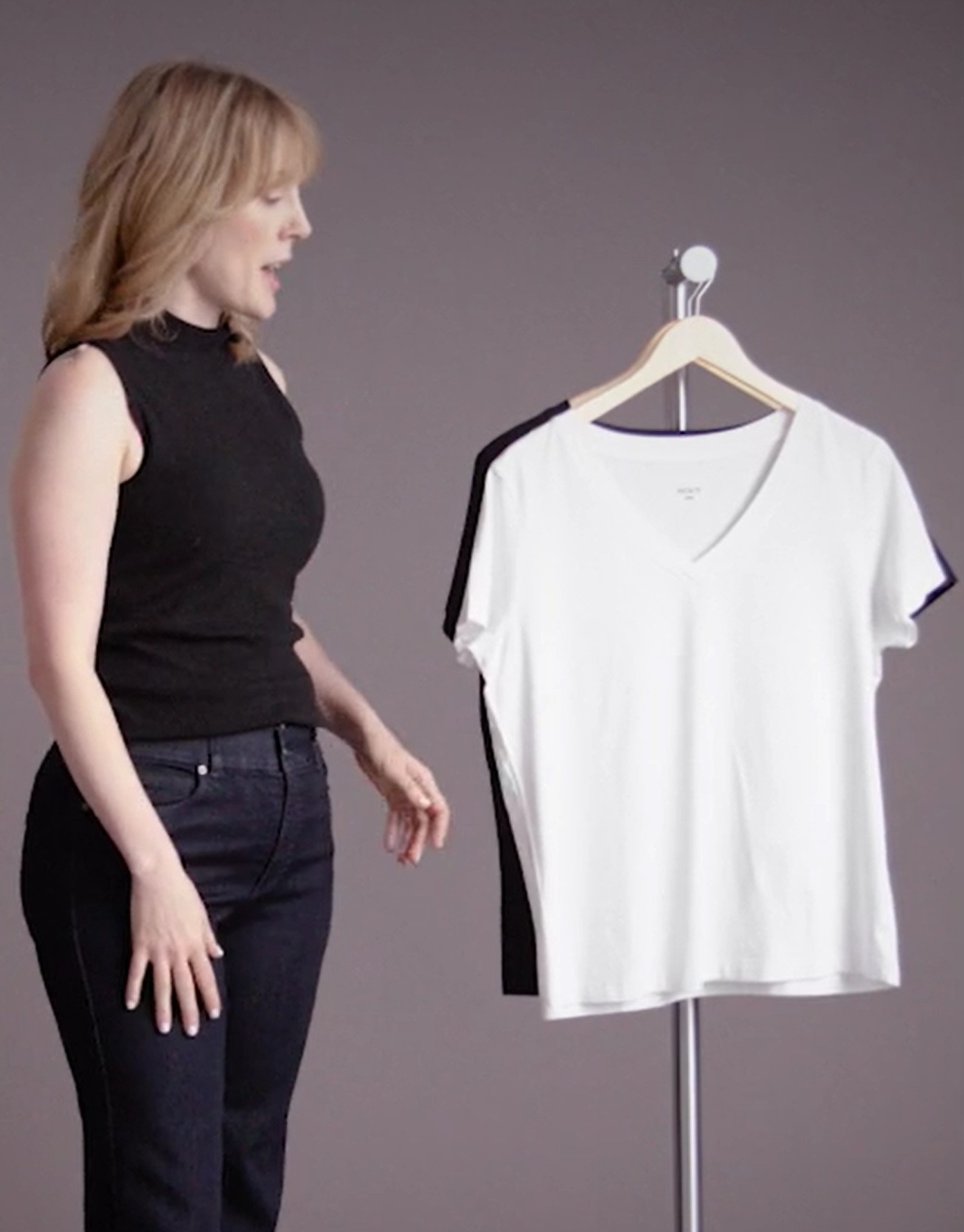 Short Sleeve Basic V-Neck Tee