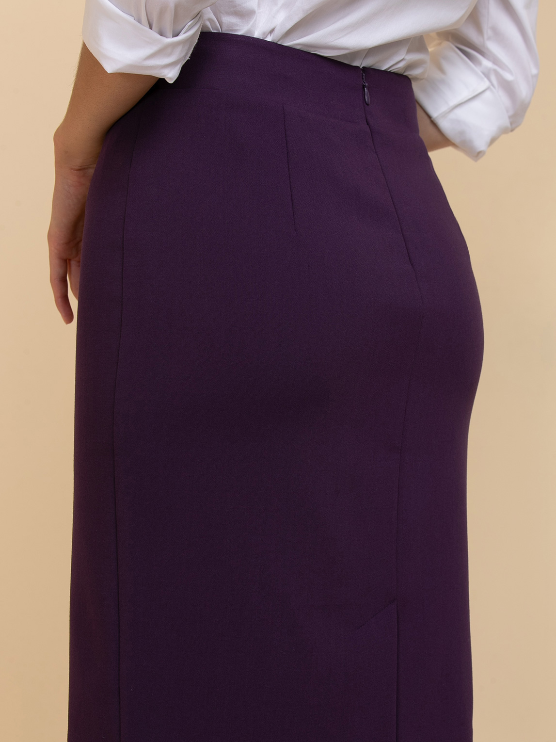 Basic Pencil Skirt in Pinstripe Luxe Tailored