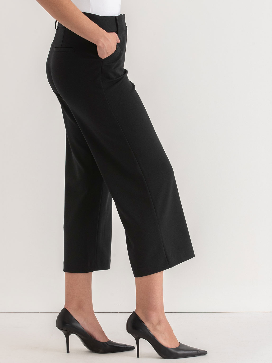 Weslee Wide-Crop Pant Iconic Crepe
