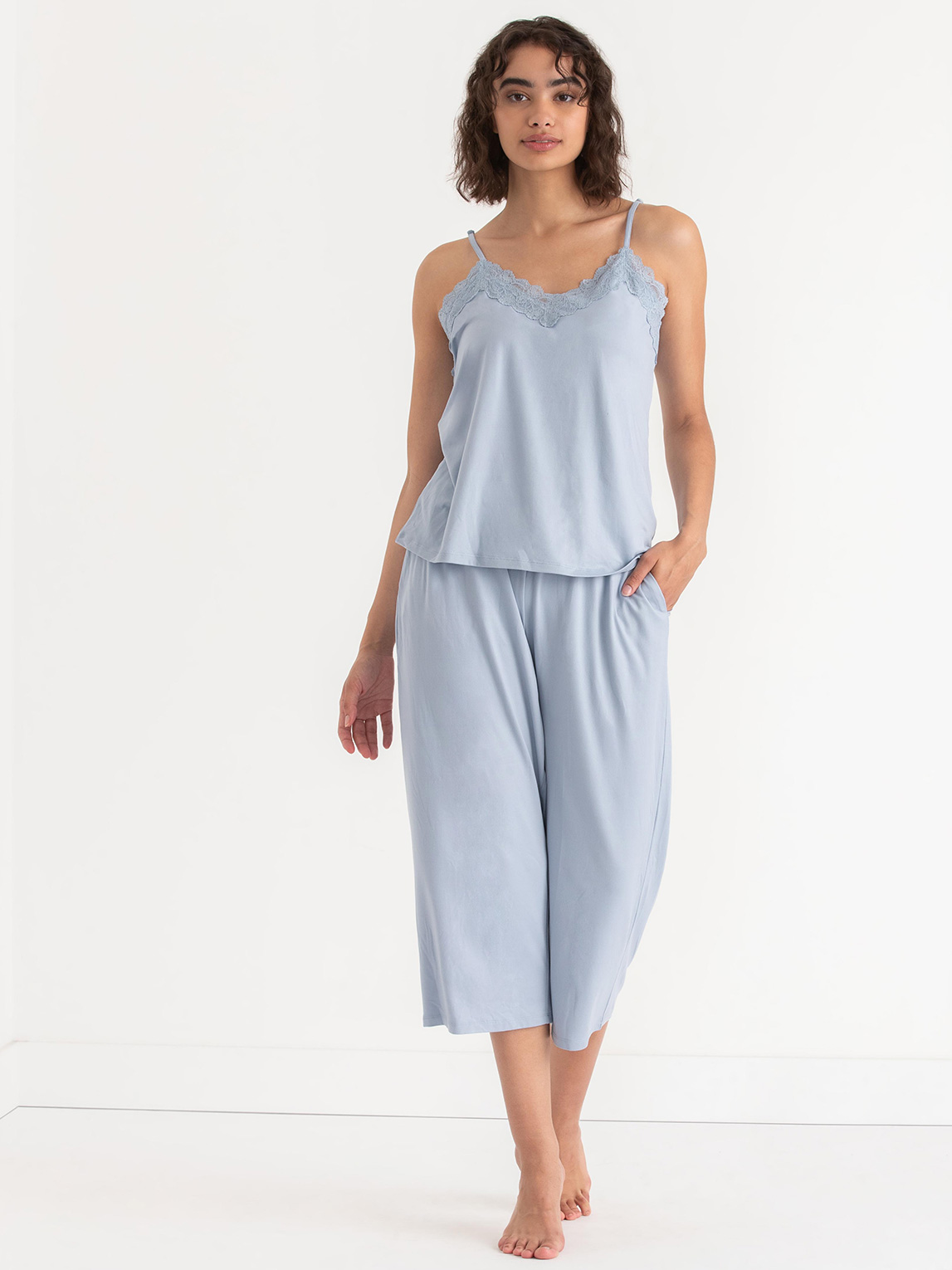 Lace Trim Cami with Crop Pant Sleepset