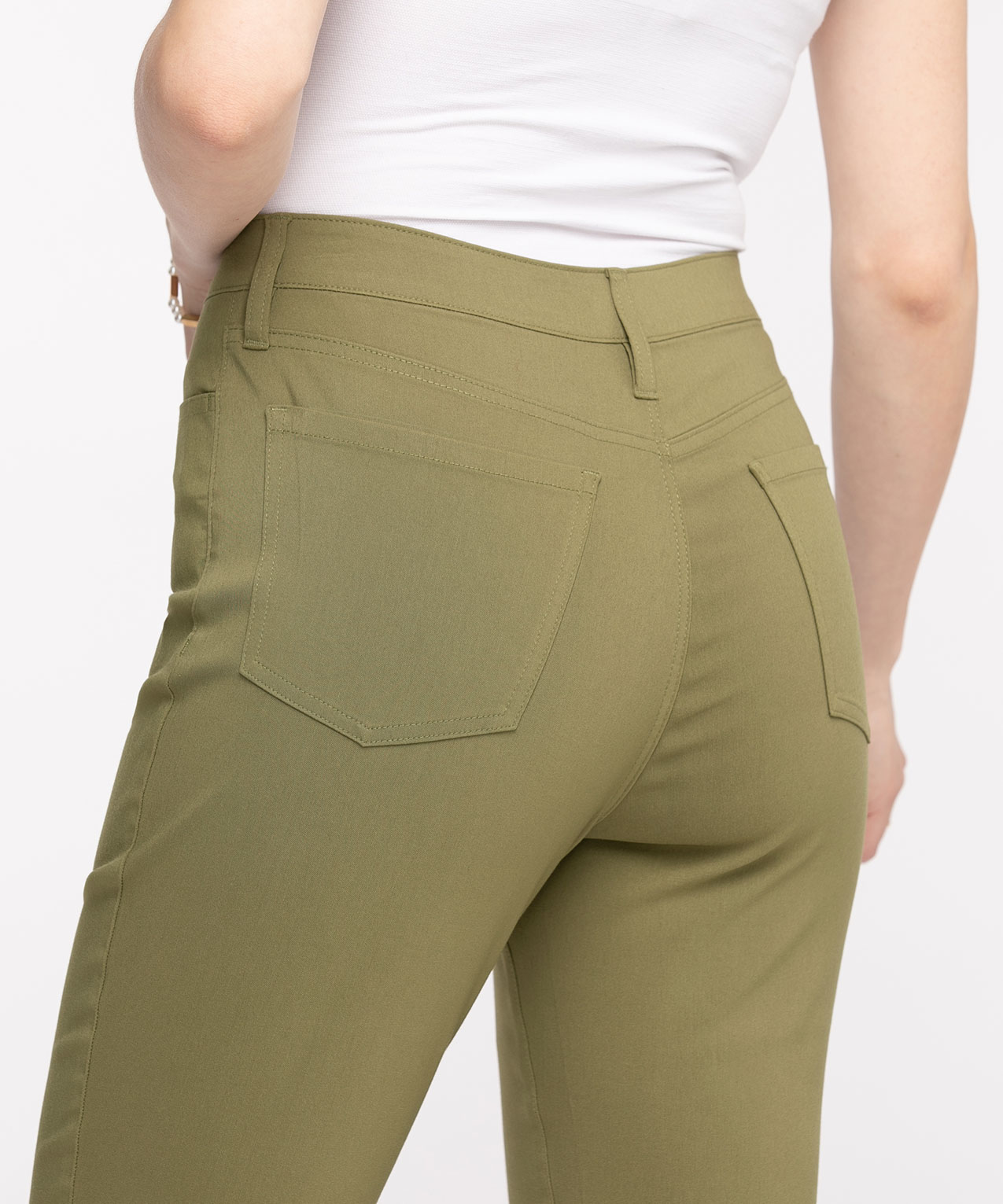 Microtwill Pull-On Crop Pant