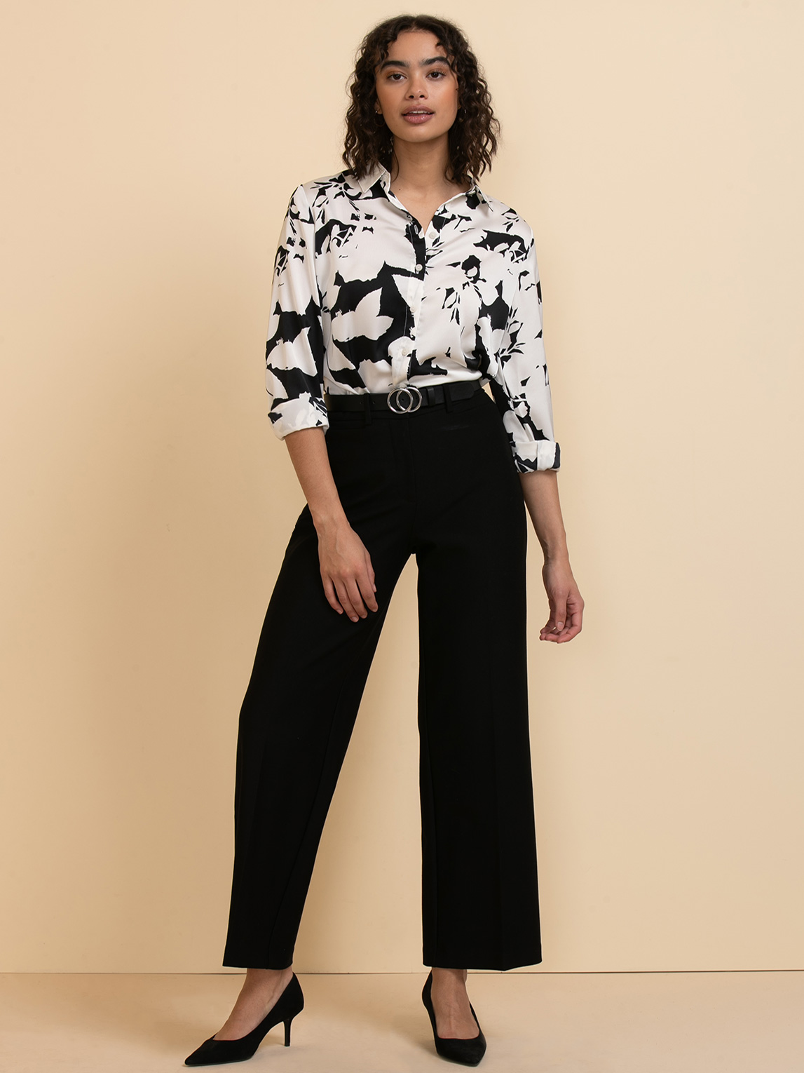 Long Sleeve Collared Black & White Blouse